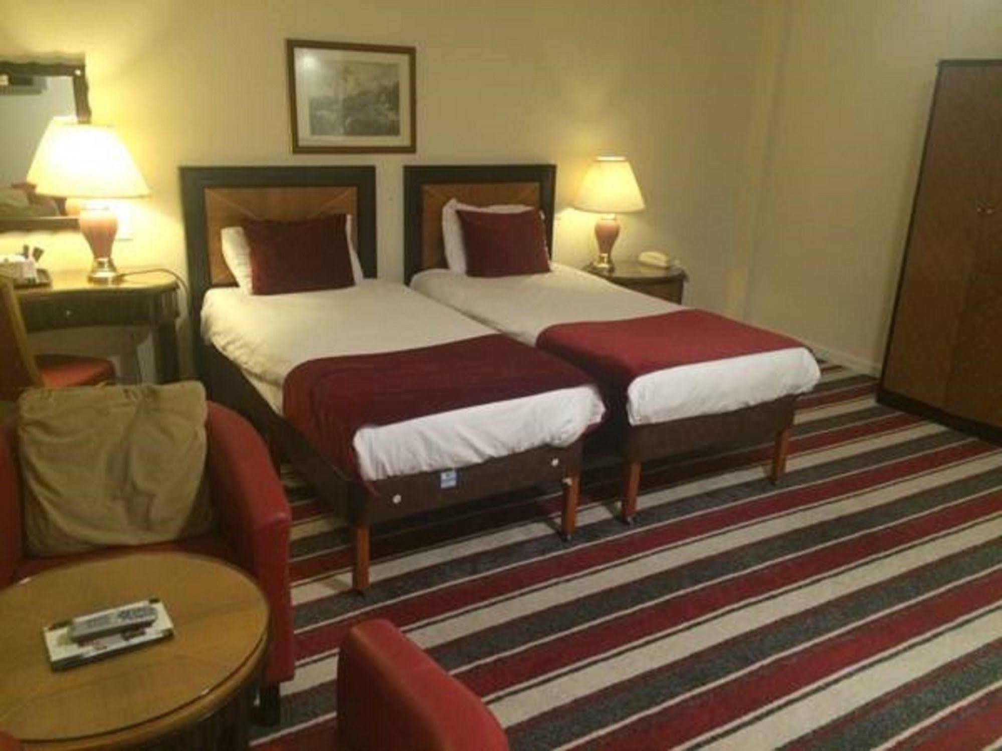 Britannia Bournemouth Hotel Экстерьер фото