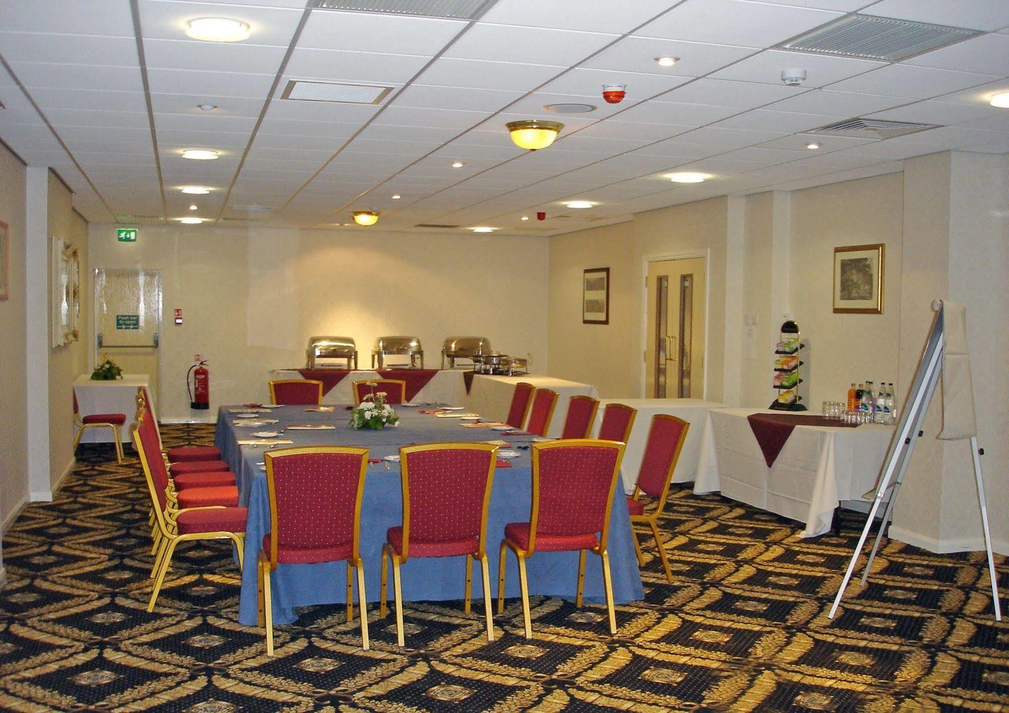 Britannia Bournemouth Hotel Удобства фото